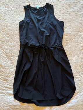 Black tie waist dress